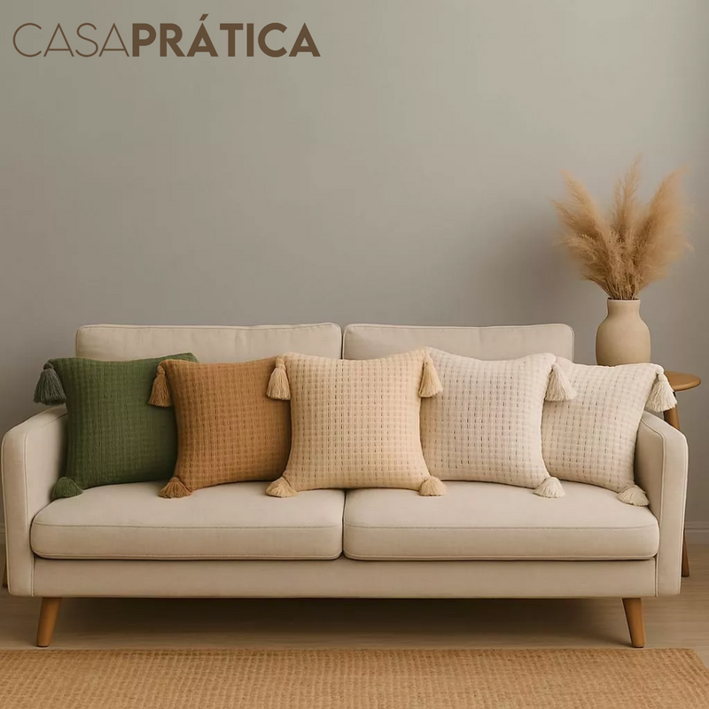 Almofada Boho 45x45 com Pompom – Casa Prática